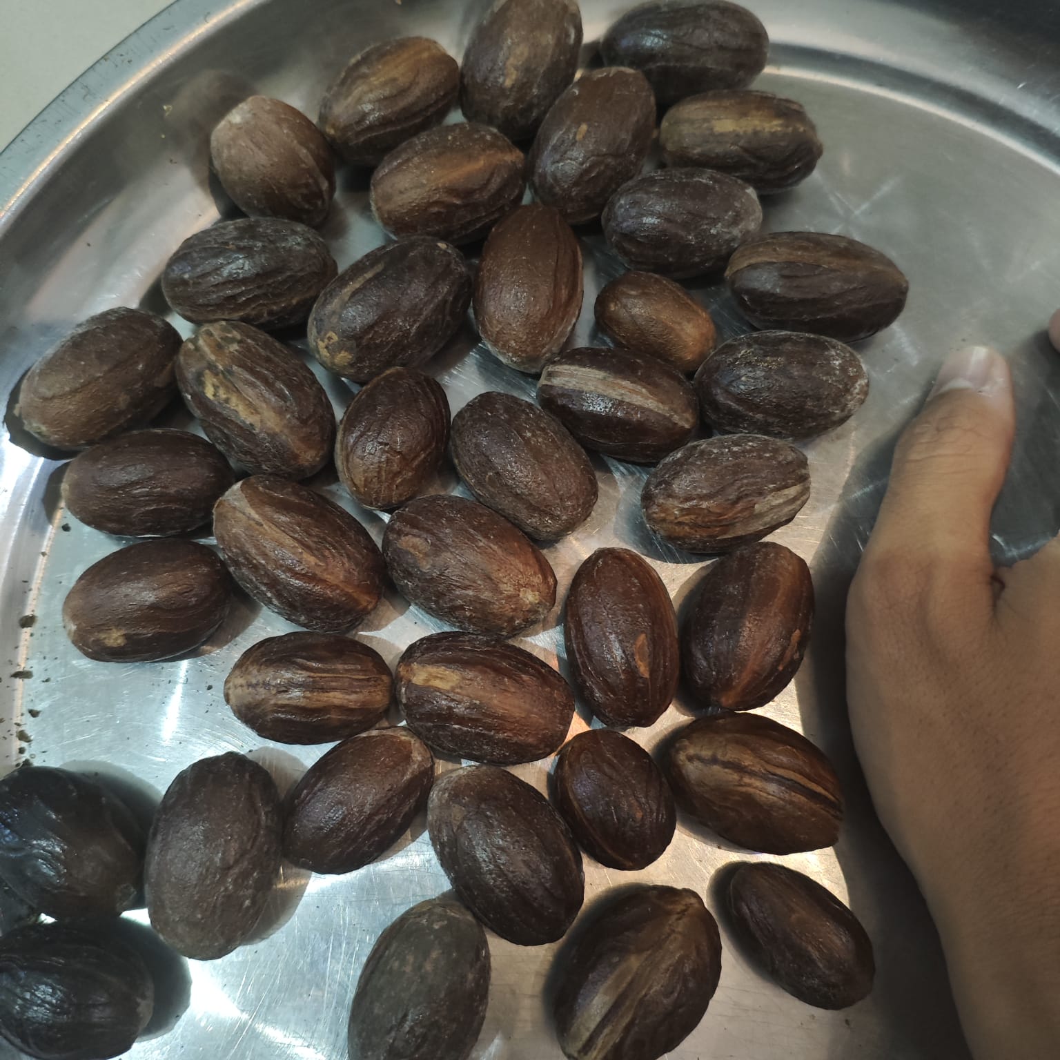 Whole Nutmeg — Pala biji